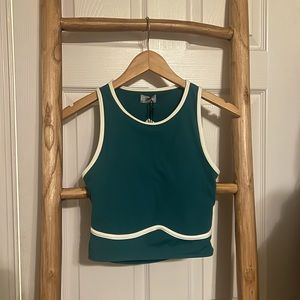 YLLW - YTL PLAY CONTOUR TANK GREEN (SPORTS BRA)